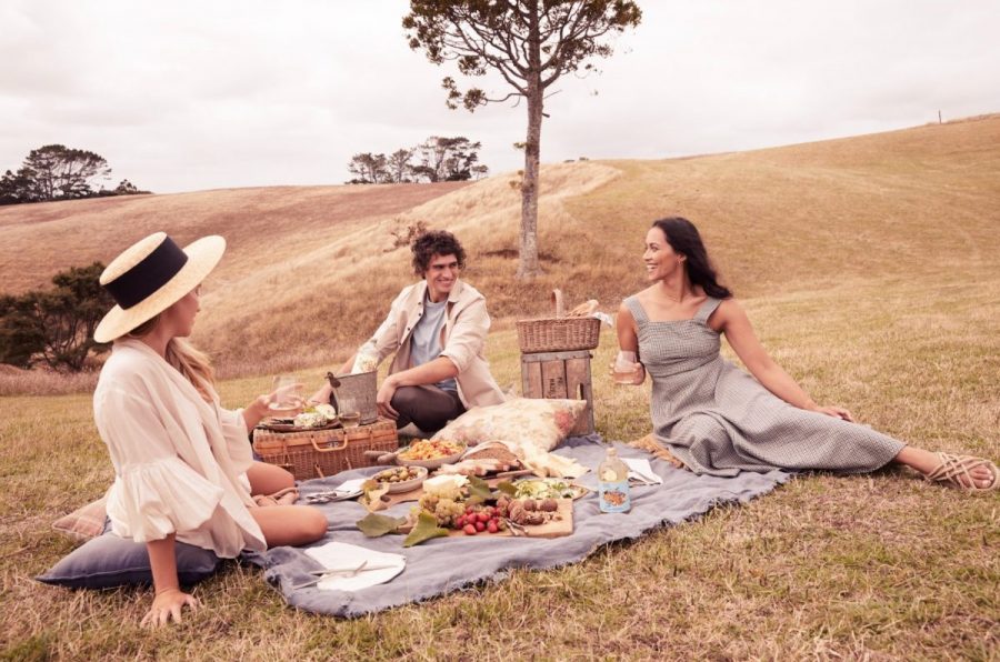 Round theory farm to table picnic